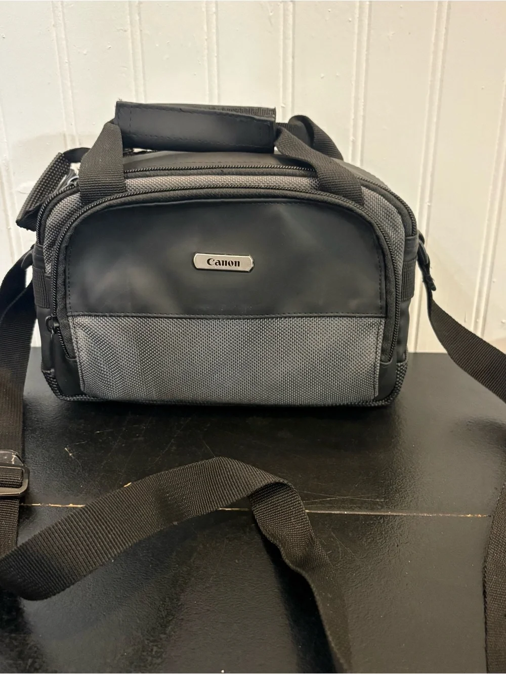 Canon Camera Bag SC-A80 Soft Carrying Case with Adjustable Strap Black NICE!
